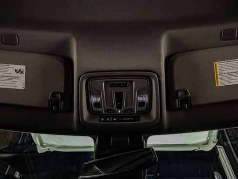 Used 2025 Chevrolet Silverado 2500 LT w/ Safety Package image 30