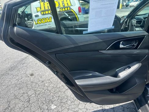 Used 2018 Nissan Maxima 3.5 SV FWD image 32
