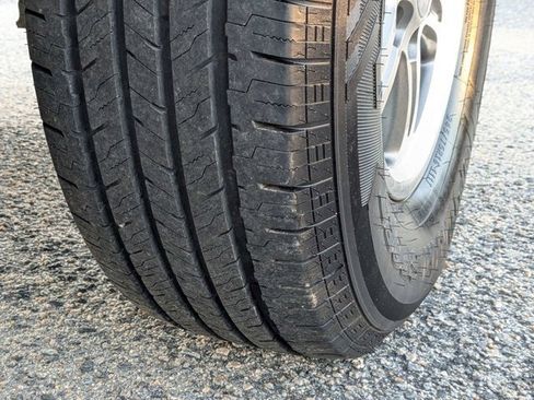 Used 2016 Toyota Tacoma SR5 image 13