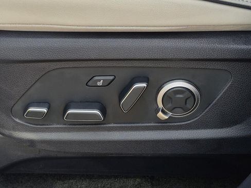 Used 2025 Hyundai Palisade Calligraphy FWD image 13
