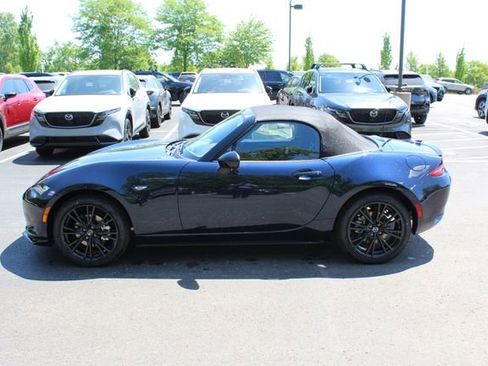 New 2026 MAZDA MX-5 Miata Club w/ Weather Package RWD image 6