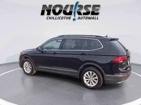 Used 2018 Volkswagen Tiguan SE w/ Panoramic Sunroof Package image 6