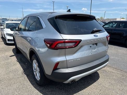 Used 2023 Ford Escape Active AWD/4WD image 3