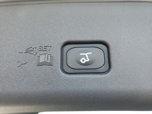 New 2026 Lincoln Nautilus Reserve AWD/4WD image 35