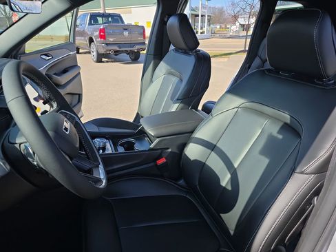 New 2026 Jeep Grand Cherokee Limited image 15