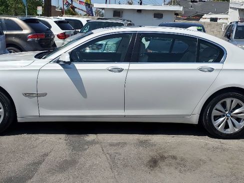 Used 2012 BMW 740Li image 8