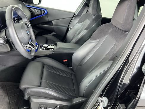 Used 2025 BMW X3 xDrive30i w/ M Sport Package AWD/4WD image 19