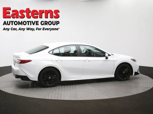 Used 2025 Toyota Camry SE FWD image 42