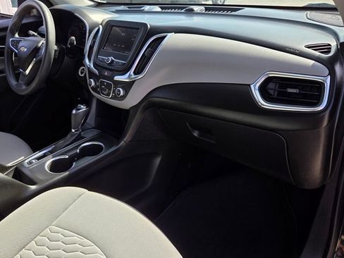 Used 2020 Chevrolet Equinox LS FWD image 16