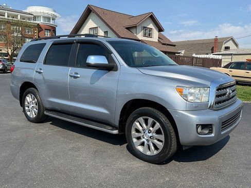 Used 2011 Toyota Sequoia Limited RWD image 36