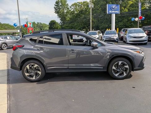 Used 2024 Subaru Crosstrek 2.5i Limited AWD/4WD image 2