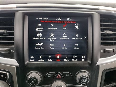 Used 2019 RAM 1500 Classic SLT AWD/4WD image 3