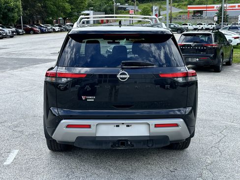 Used 2024 Nissan Pathfinder Platinum w/ Lighting Package (N93) AWD/4WD image 6