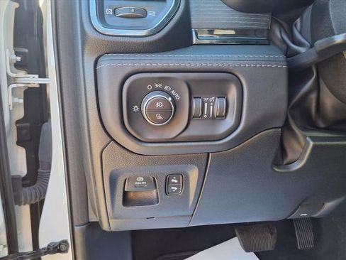 Used 2022 RAM 1500 Limited w/ Body Color Bumper Group image 19