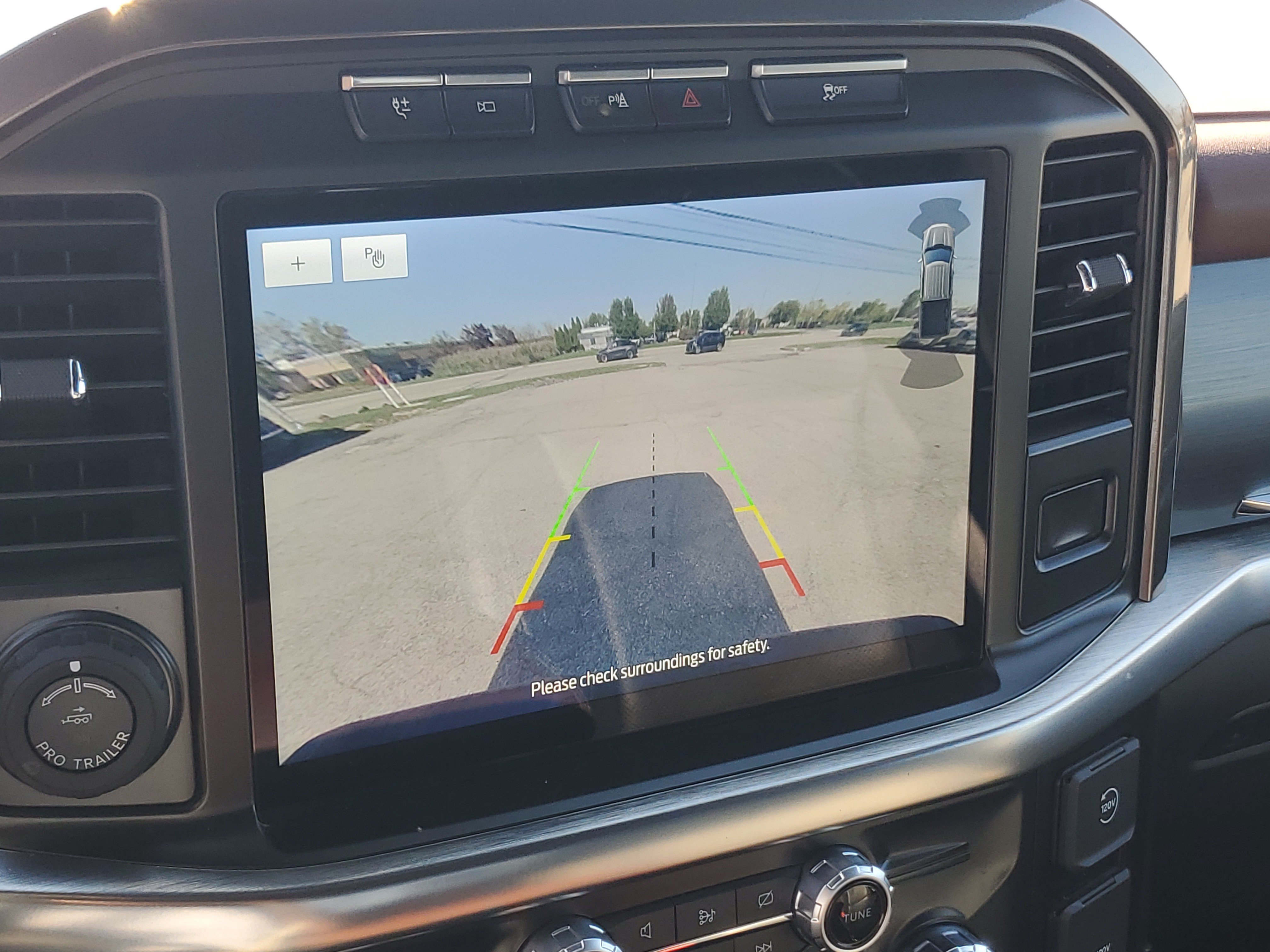 Used 2023 Ford F150 Lariat w/ Equipment Group 502A High AWD/4WD image 17