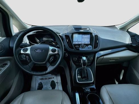Used 2017 Ford C-MAX Titanium w/ Equipment Group 301A FWD image 25