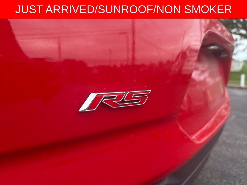 Used 2020 Chevrolet Camaro LT RWD image 5