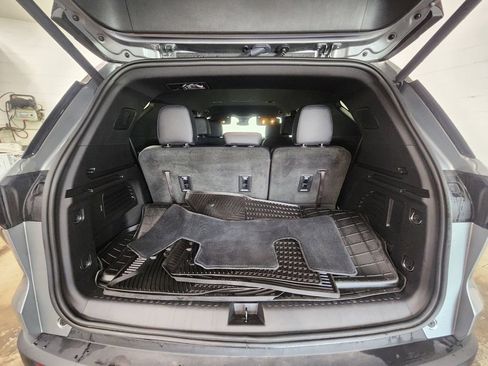 Used 2025 Chevrolet Traverse Z71 AWD/4WD image 28