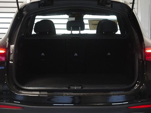 New 2026 Mercedes-Benz GLC 300 4MATIC image 32