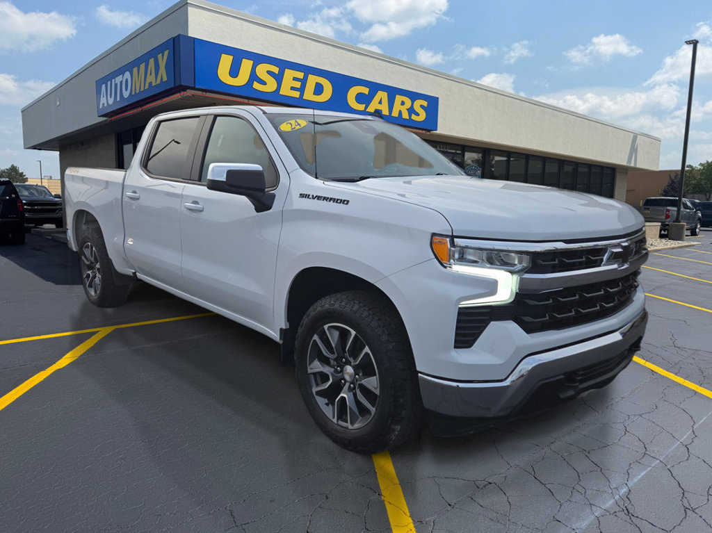 Used 2024 Chevrolet Silverado 1500 LT AWD/4WD image 4
