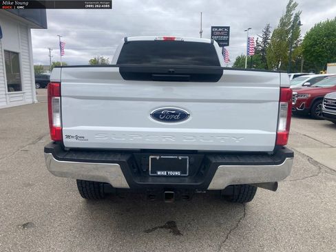 Used 2019 Ford F250 XLT AWD/4WD image 6