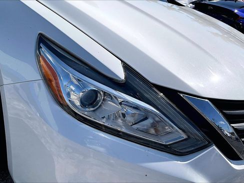 Used 2016 Nissan Altima 2.5 SV w/ Convenience Package FWD image 34