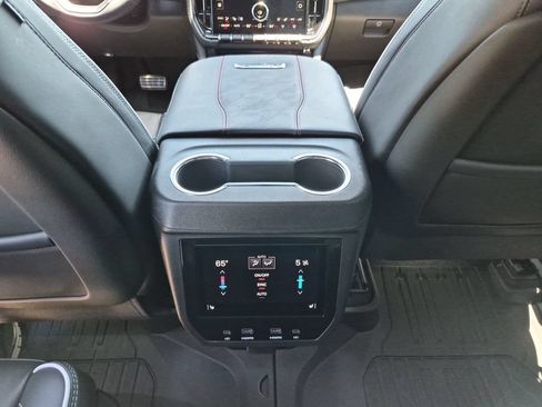 Used 2026 GMC Yukon AT4 Ultimate AWD/4WD image 35