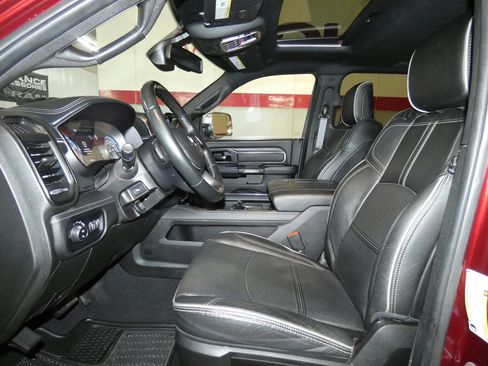 Used 2022 RAM 2500 Limited w/ Towing Technology Group image 11