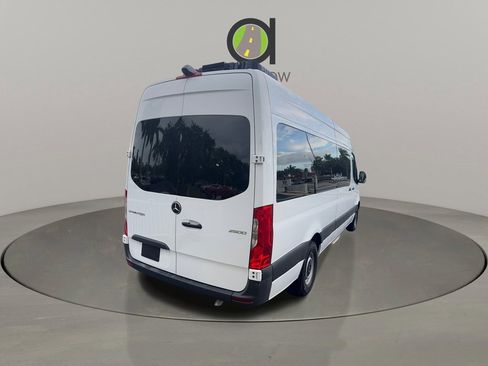 Used 2021 Mercedes-Benz Sprinter 2500 image 7