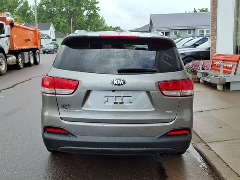 Used 2016 Kia Sorento AWD w/ LX Convenience Package image 7