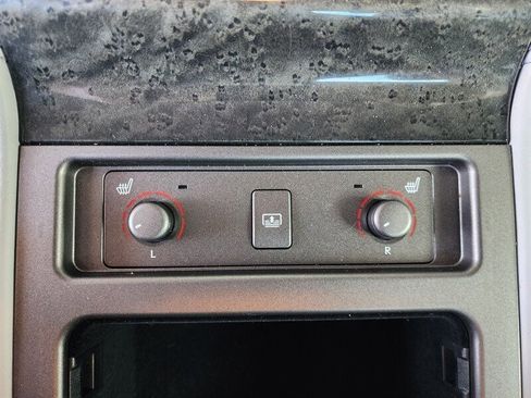 Used 2012 Lexus LS 460 AWD w/ Comfort Pkg image 78