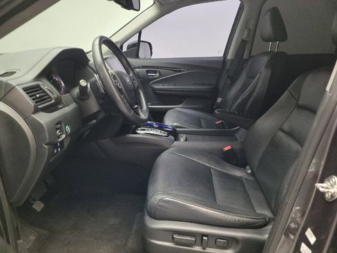 Used 2017 Honda Pilot Touring image 17