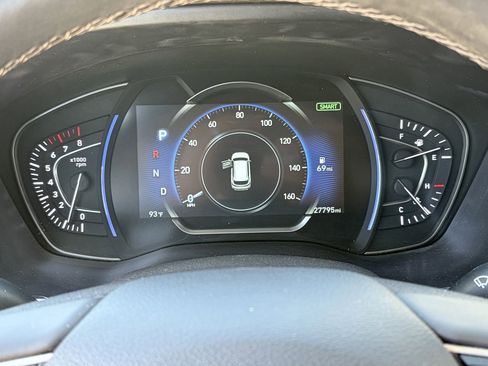 Used 2020 Hyundai Santa Fe Limited FWD image 24