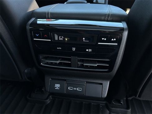 Certified 2023 Acura MDX FWD w/ Technology Package image 30