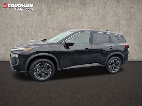 Certified 2026 Nissan Rogue SV AWD/4WD image 4