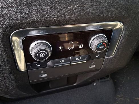 Used 2022 Chevrolet Tahoe Z71 w/ Z71 Off-Road Package image 9