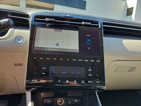 Certified 2024 Hyundai Tucson SEL AWD/4WD image 33