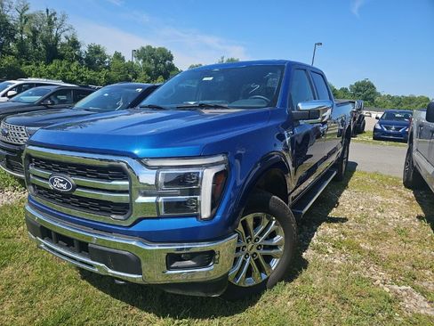 Used 2025 Ford F150 Lariat w/ Equipment Group 501A Mid AWD/4WD image 4