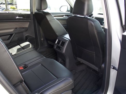 Used 2021 Volkswagen Atlas SE AWD/4WD image 32