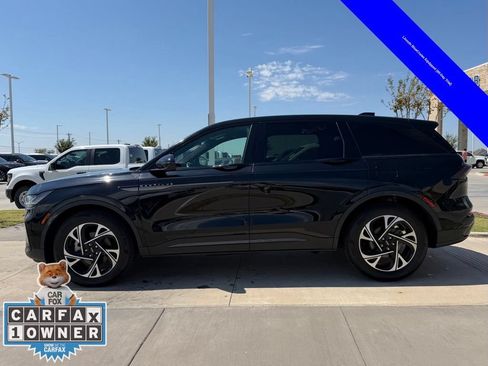 Used 2024 Lincoln Nautilus Premier w/ Jet Appearance Package AWD/4WD image 10