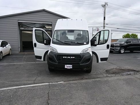 New 2026 RAM ProMaster 3500 w/ Cold Weather Group image 10