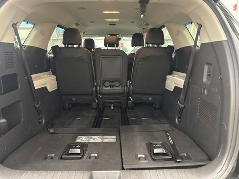 Certified 2024 Kia Carnival EX FWD image 16