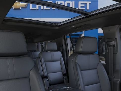 New 2026 Chevrolet Suburban RST w/ Comfort Package AWD/4WD image 24