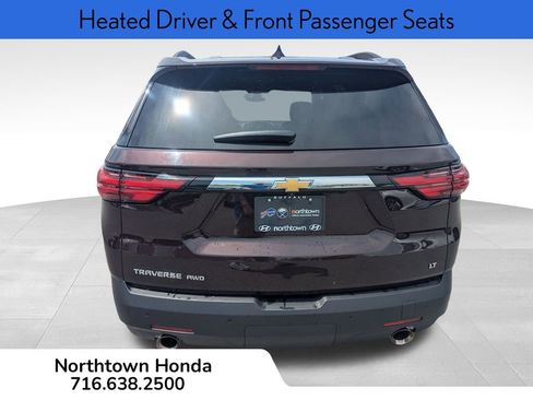 Used 2022 Chevrolet Traverse LT image 13