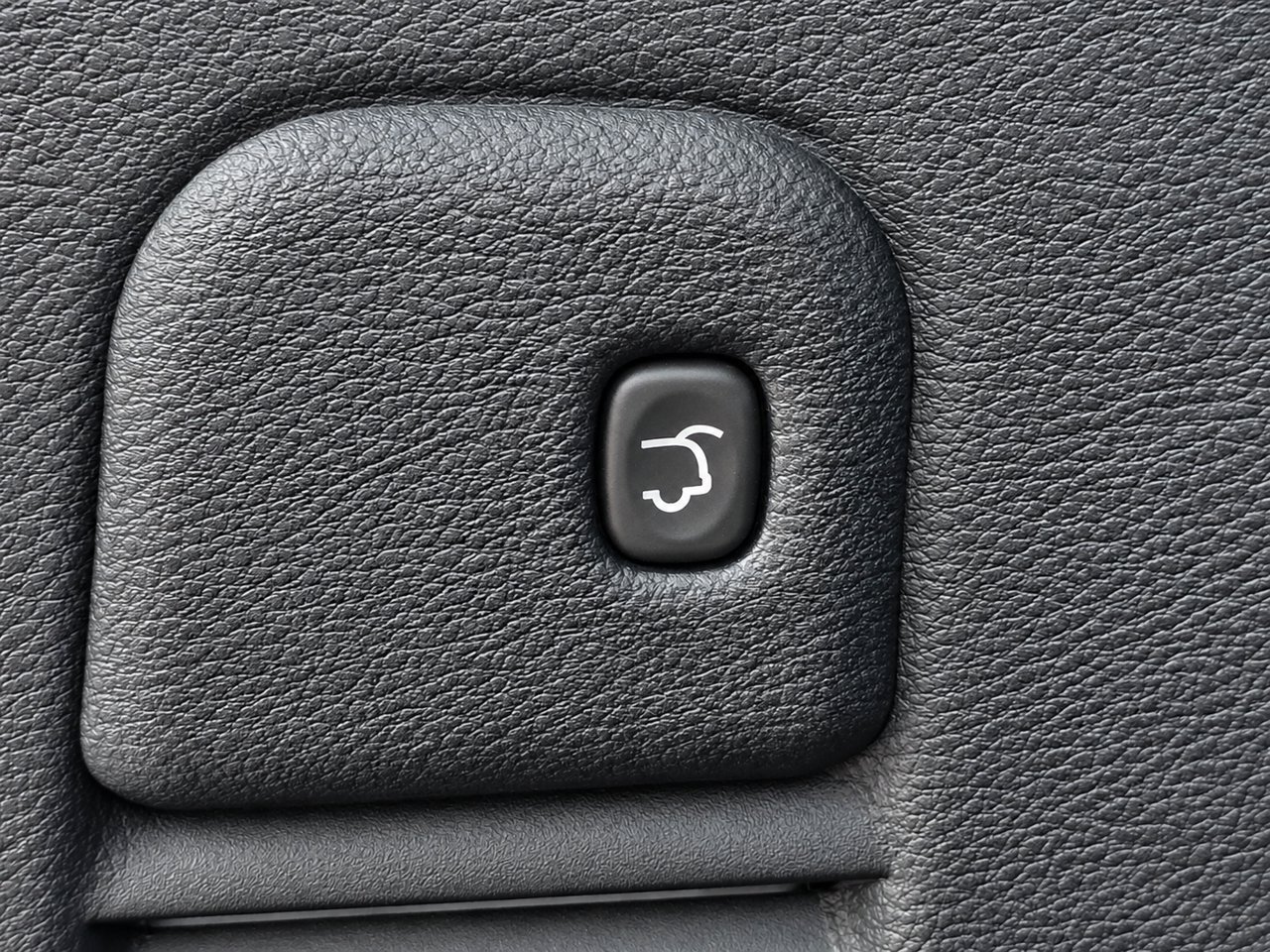 Used 2019 Jeep Grand Cherokee Trailhawk AWD/4WD image 29