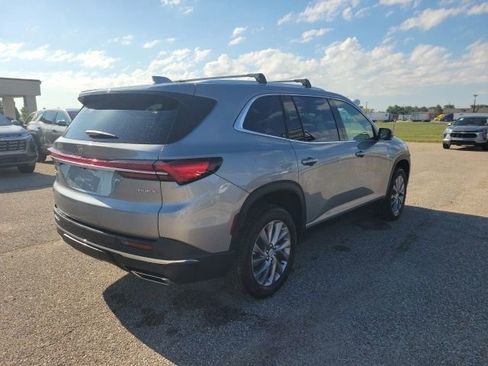 Used 2025 Buick Enclave Preferred w/ Power Package AWD/4WD image 22