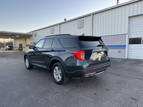 Used 2023 Ford Explorer XLT w/ Equipment Group 202A image 5