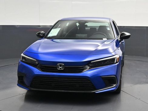 Used 2023 Honda Civic Sport image 6