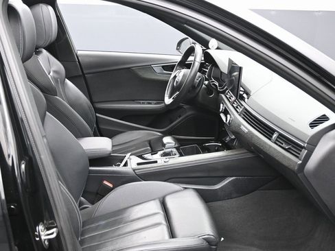 Used 2022 Audi A4 2.0T Premium Plus w/ Premium Plus Package image 36