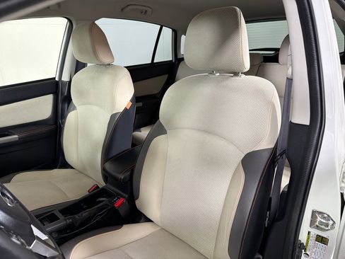 Used 2017 Subaru Crosstrek 2.0i Premium image 13